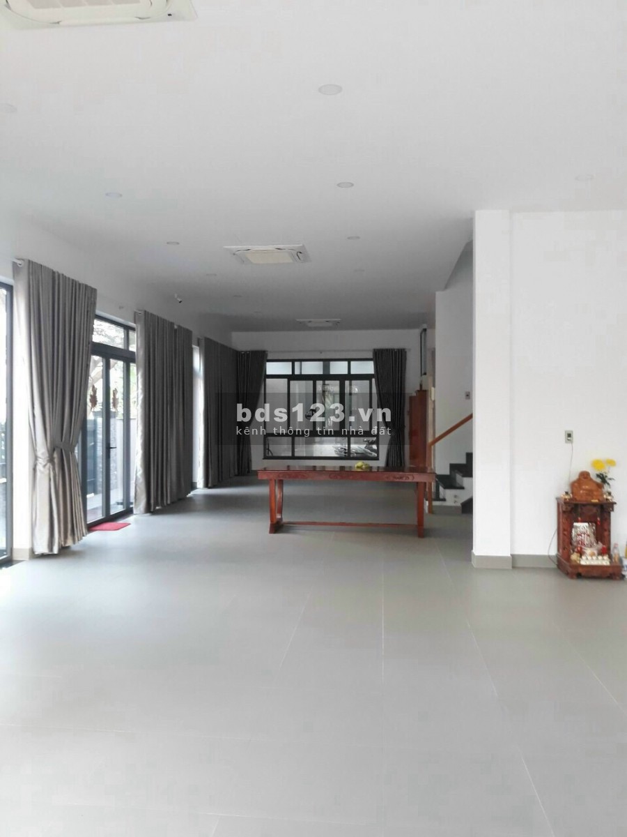 Mặt Bằng Góc ngã tư siêu đẹp 10x25 1lầu trống suốt KDC Gia Hòa Q9. Giá 22tr/th