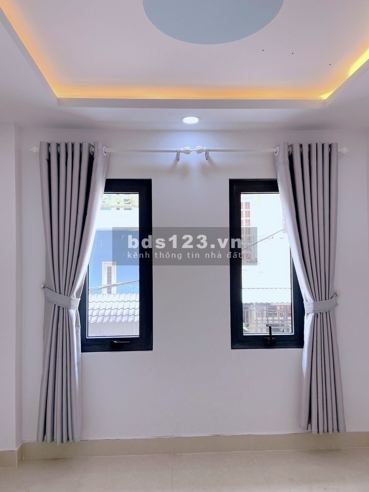 Nhà chính chủ hẻm ô tô 6.5M Tân Quý Tân Phú, chỉ 5.x Tỷ