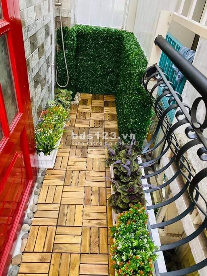 Bán nhà Phạm Ngũ Lão 25m2 4 tầng giá chỉ 6.1 tỷ.