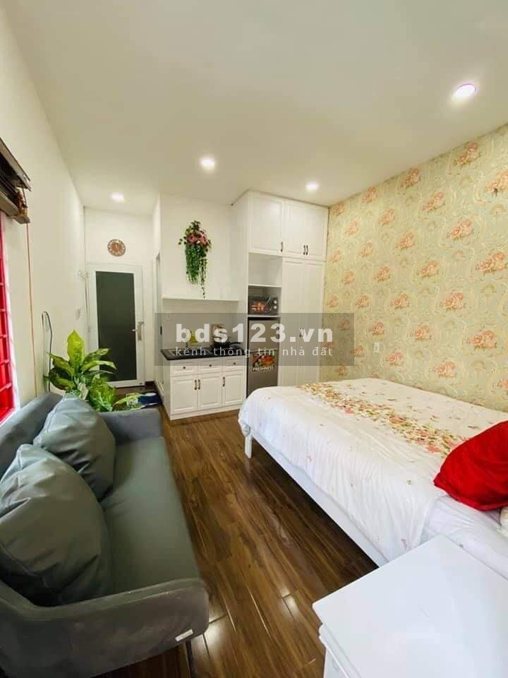 Bán nhà Phạm Ngũ Lão 25m2 4 tầng giá chỉ 6.1 tỷ.