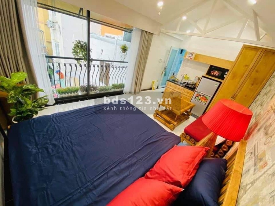 Bán nhà Phạm Ngũ Lão 25m2 4 tầng giá chỉ 6.1 tỷ.
