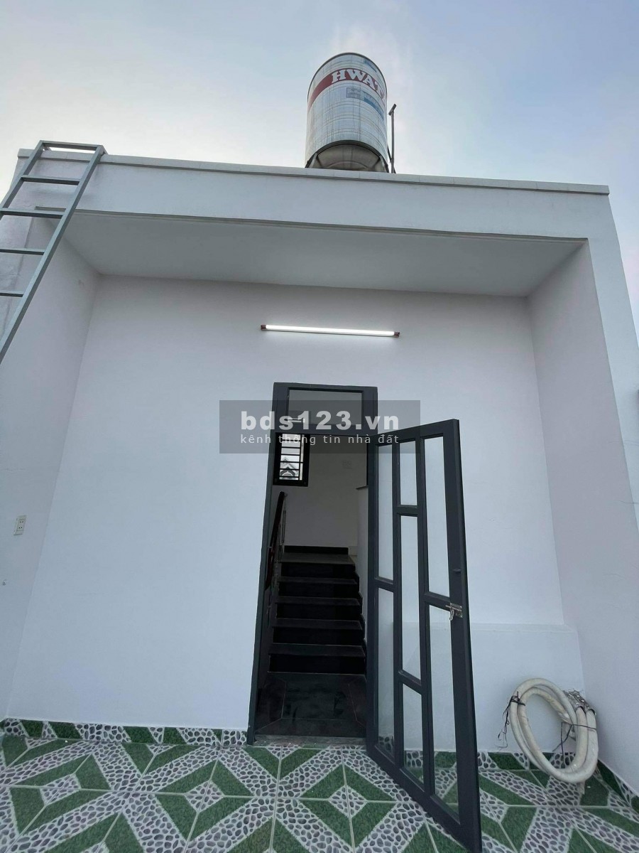 Bán Nhà HXH, Đường Âu Cơ Q. Tân Bình, Dt: (5. x16)m, 2 Lầu Giá 6 tỷ/097 3967 864.