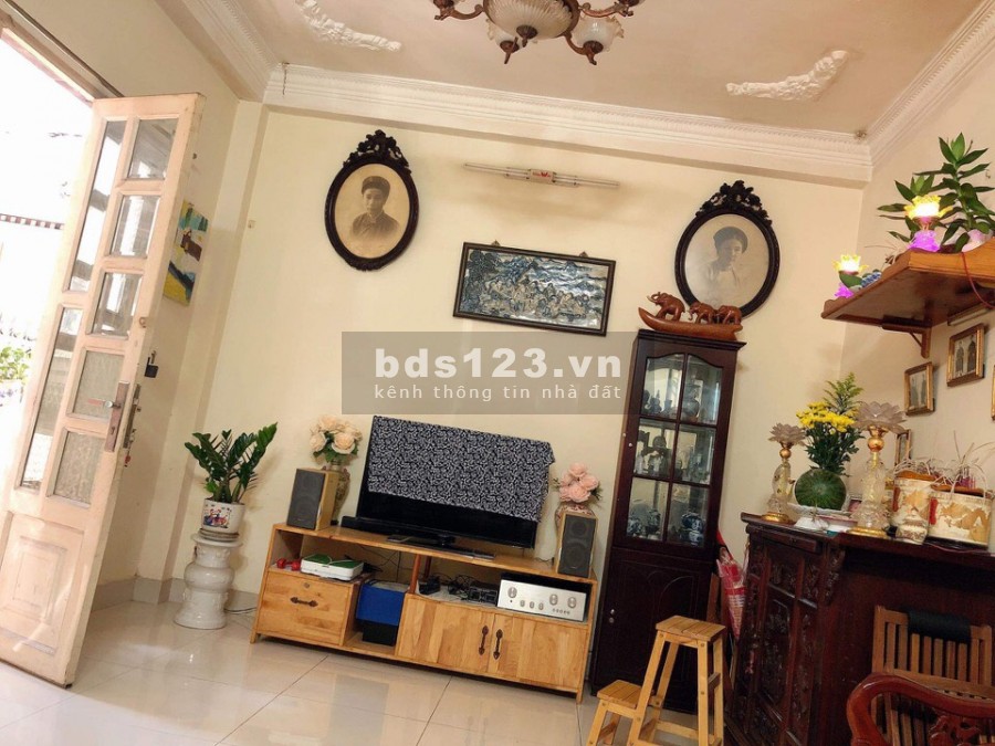 Bàn nhà mặt tiền lớn Trần Đình Xu Quận 1, dtsd 48m2, giá rẻ nhất khu 6.5 tỷ, nở hậu, phong thuỷ