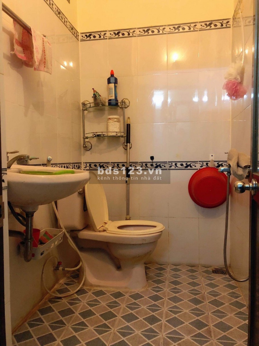 Bàn nhà mặt tiền lớn Trần Đình Xu Quận 1, dtsd 48m2, giá rẻ nhất khu 6.5 tỷ, nở hậu, phong thuỷ