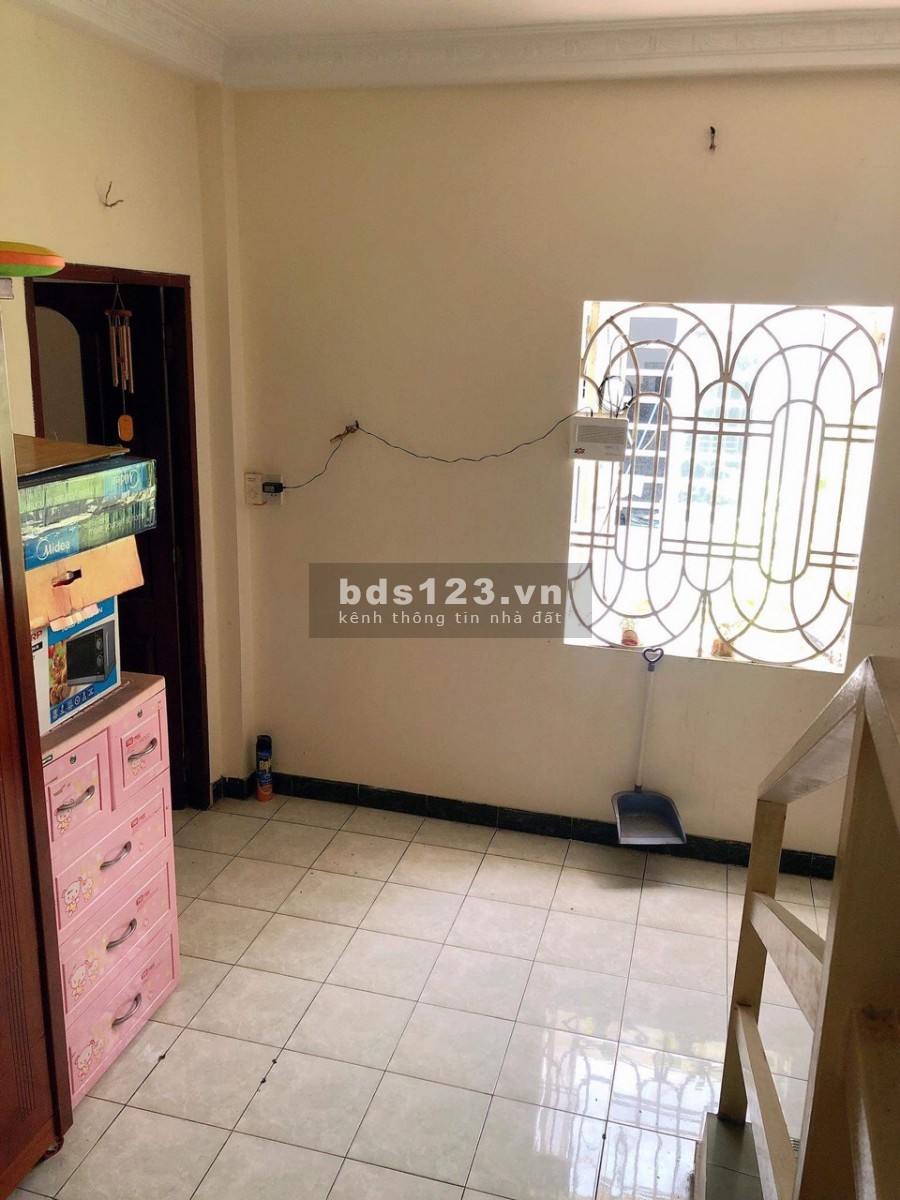 Bàn nhà mặt tiền lớn Trần Đình Xu Quận 1, dtsd 48m2, giá rẻ nhất khu 6.5 tỷ, nở hậu, phong thuỷ