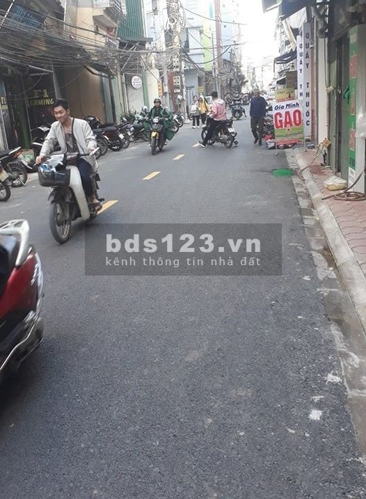 Nhình 2 tỷ có ngay mảnh đất trục chính Kinh Doanh tốt ở Cổ Bi, Gia Lâm. LH 0983253436