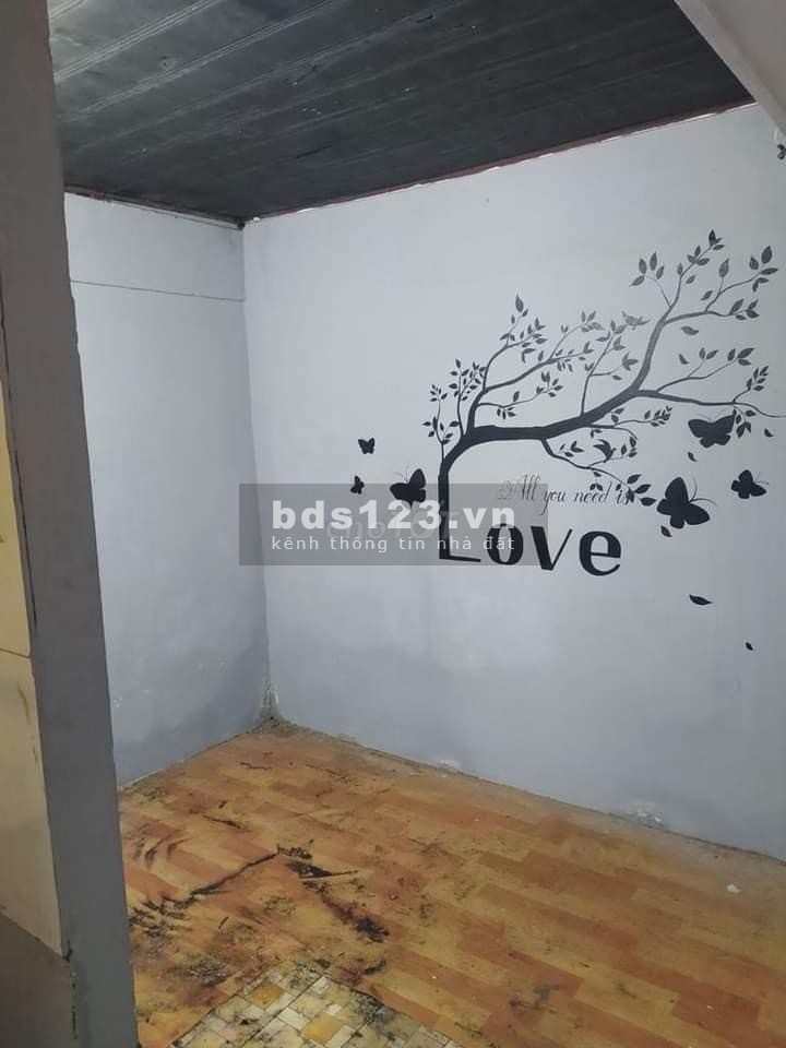 Mặt bằng siêu đẹp 4x25 Đối diện truờng Cao Đẵng Phước Bình Q9, giá 15tr