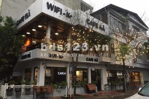 Bán nhà mặt phố 239M mt8m, giá 67 tỷ, view hồ lh 0978439490