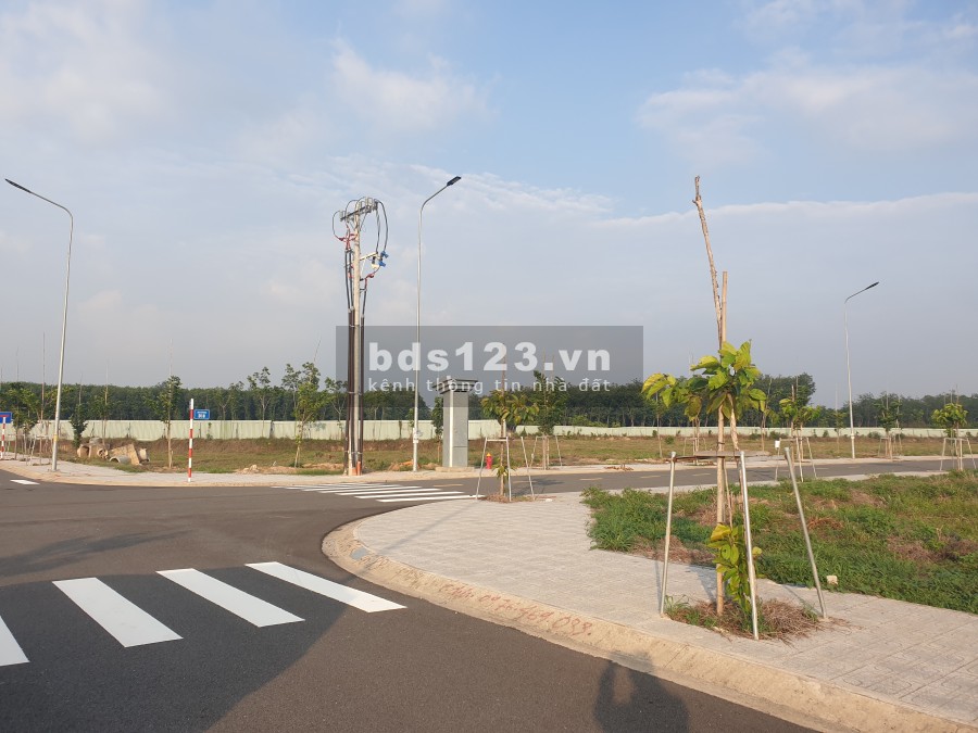 Đất Bình Dương bán giá vốn MT742 đối diện cổng VSIP2