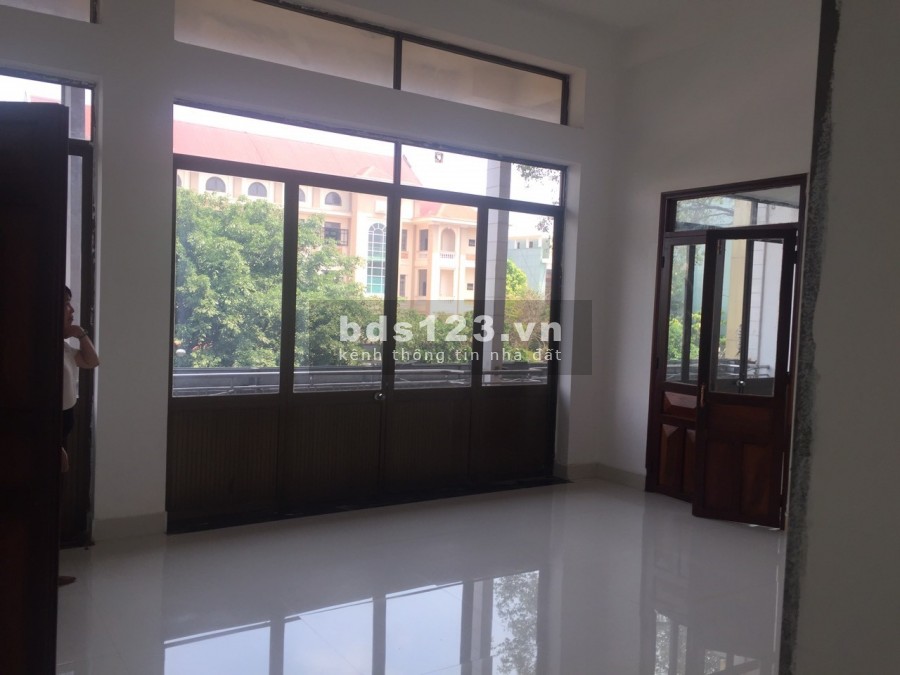 CHO THUÊ MT ĐƯỜNG NGUYỄN THIỆN THUẬT, TRUNG TÂM TP PLEIKU ,TỈNH GIA LAI.