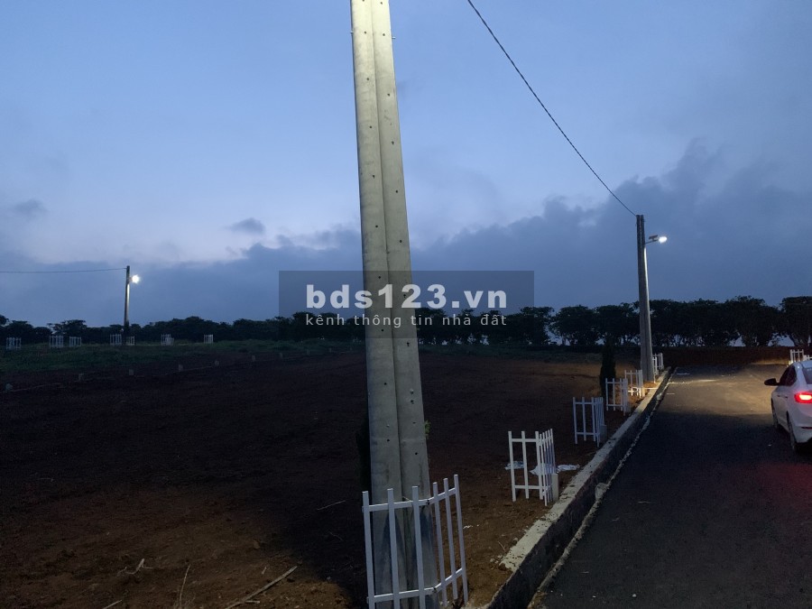 Cần bán gấp lô đất 150m2 thổ cư, thích hợp đầu tư sinh lời nhanh, TP Bảo Lộc
