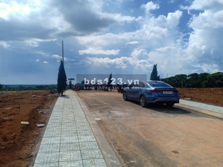 Cần bán gấp lô đất 150m2 thổ cư, thích hợp đầu tư sinh lời nhanh, TP Bảo Lộc