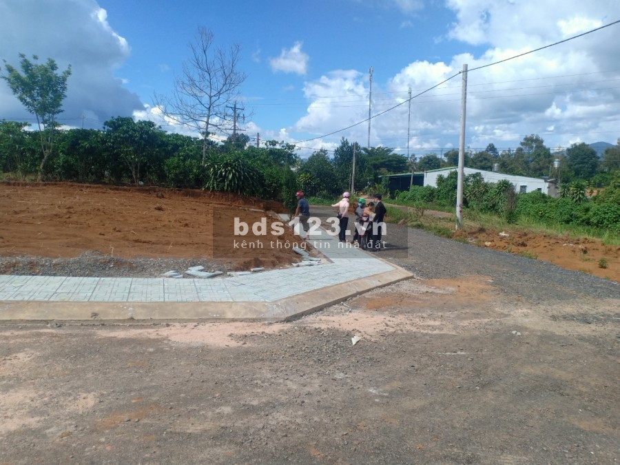 Cần bán gấp lô đất 150m2 thổ cư, thích hợp đầu tư sinh lời nhanh, TP Bảo Lộc