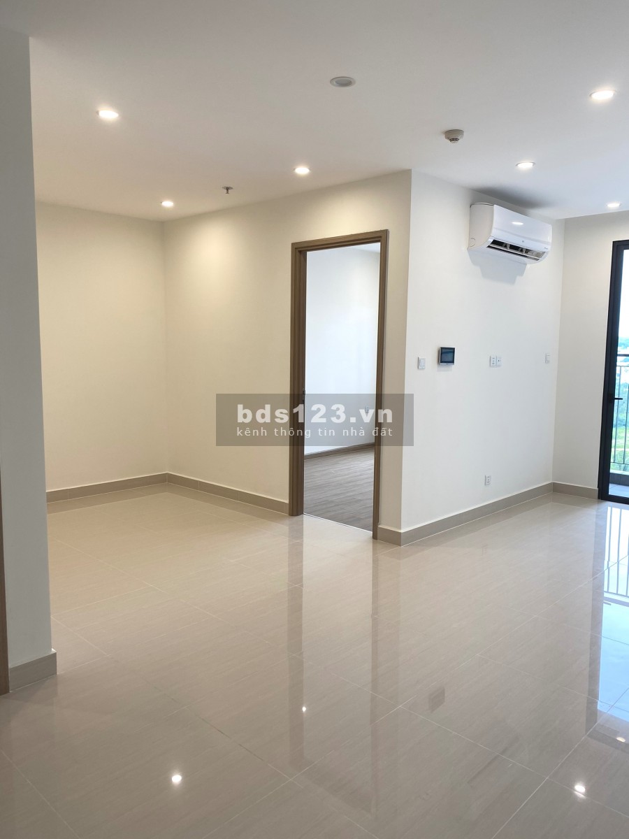 Bán Gấp căn 2pn +1 , 2wc DT 69.3m2 giá rẻ nhất rại Vinhome Quận 9 vị trí cực đẹp có nội thất luôn