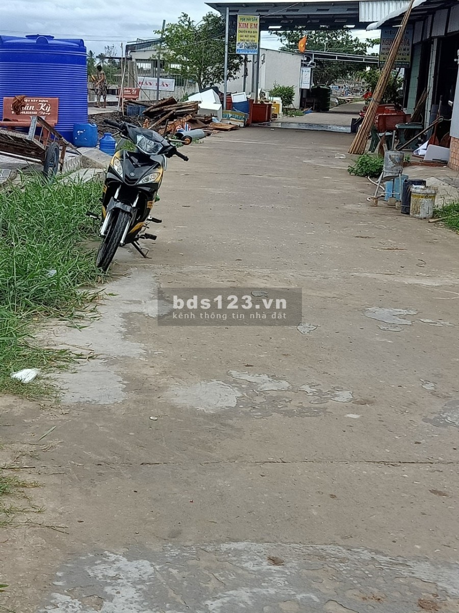 Chuyển nhượng gấp mảnh đất NỀN tại xã Khánh Tiến, huyện U Minh, tỉnh Cà Mau