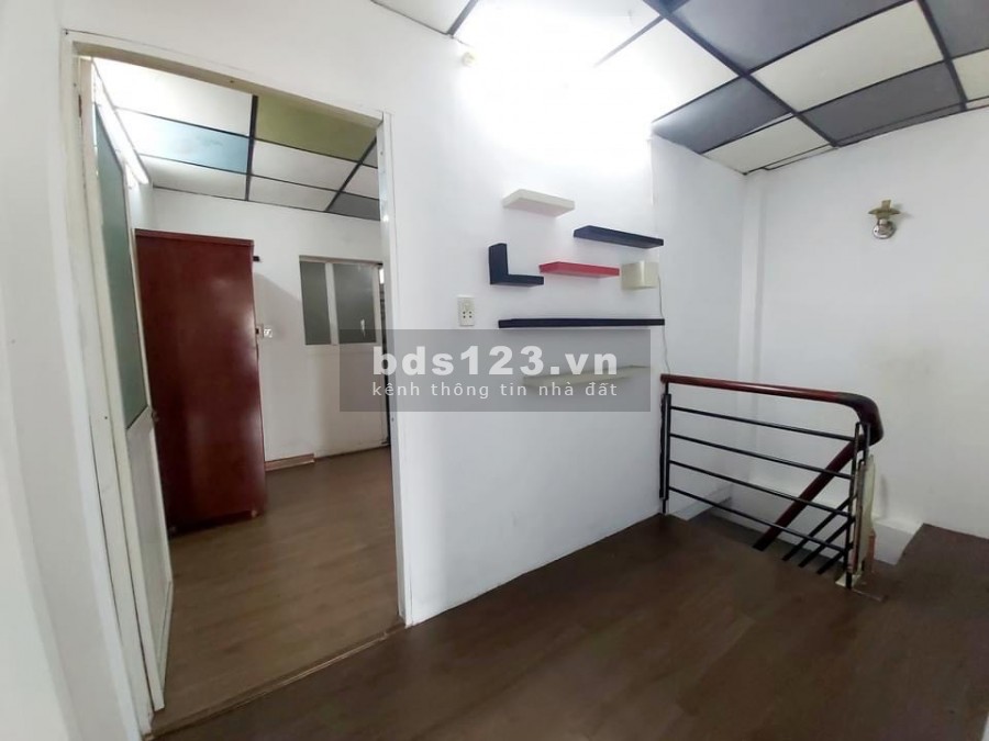 Nhà Hẻm gần chợ Phạm Đăng Giản. 1tret, 1 lửng, 1 lầu. Giữa KCN Tân Bình và Vĩnh Lộc. Giá 2ty4