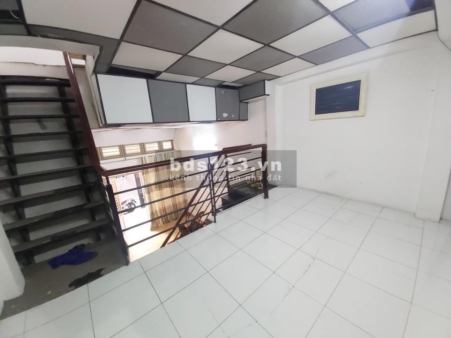 Nhà Hẻm gần chợ Phạm Đăng Giản. 1tret, 1 lửng, 1 lầu. Giữa KCN Tân Bình và Vĩnh Lộc. Giá 2ty4