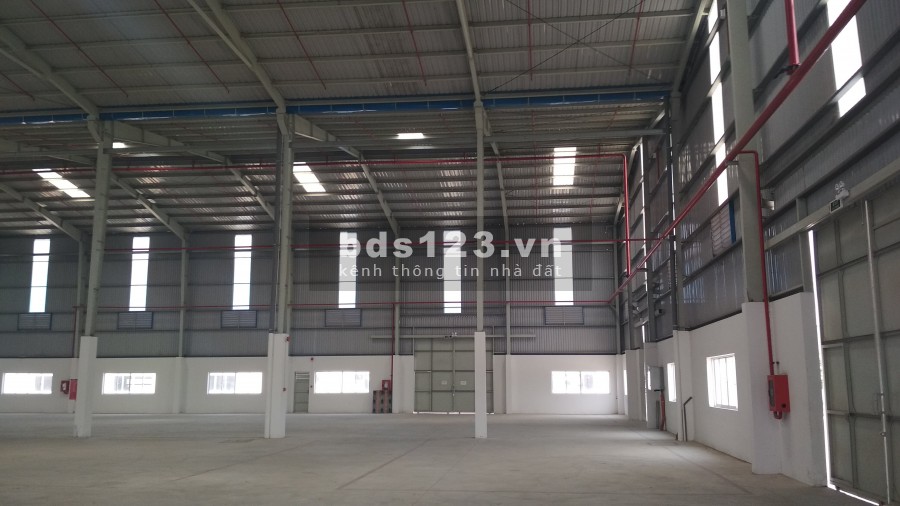 Cho thuê nhà xưởng góc 2 mặt tiền phường Tây Thạnh, dt 11.268m2, giá rẻ kcn Tân Bình, Tân Phú