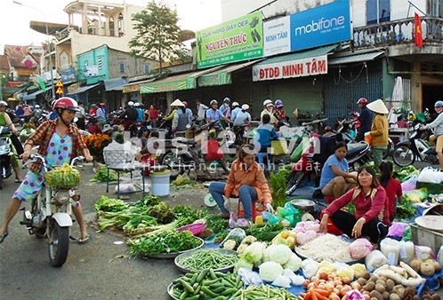 Bán gấp lô đất 3240m2 kề gốc 2 mặt tiền, đường vào 25m thông dài, sổ hồng riêng, đúng giá 380 triệu
