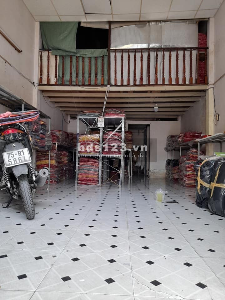 Thoại Ngọc Hầu Quận Tân Phú, giá 4.5 tỷ HXH DT 52m2