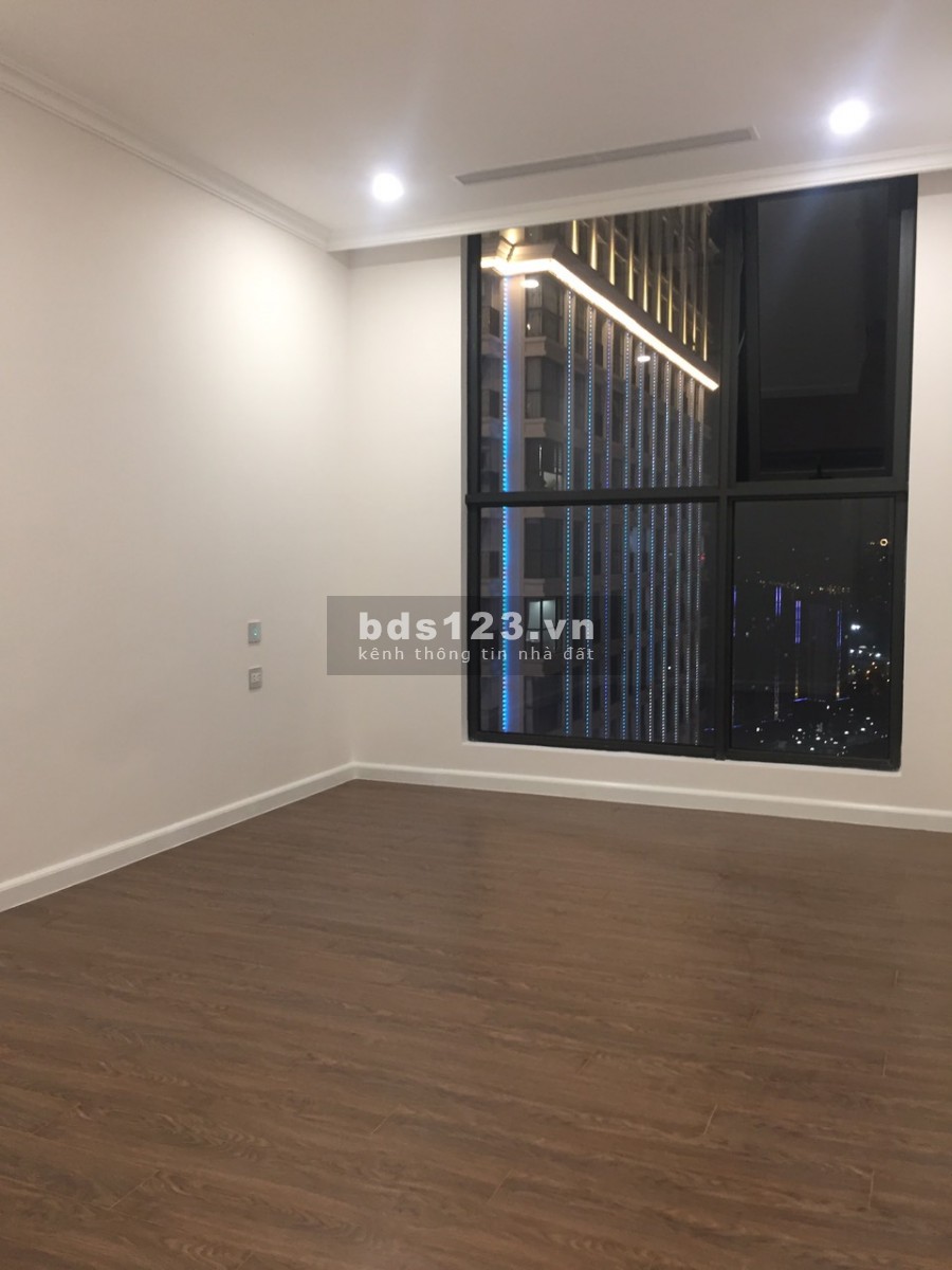 Căn 3pn, dt 92m2, 2 ban công sổ đỏ Giá: 3.25 tỷ (bao phí) Sunshine Riverside