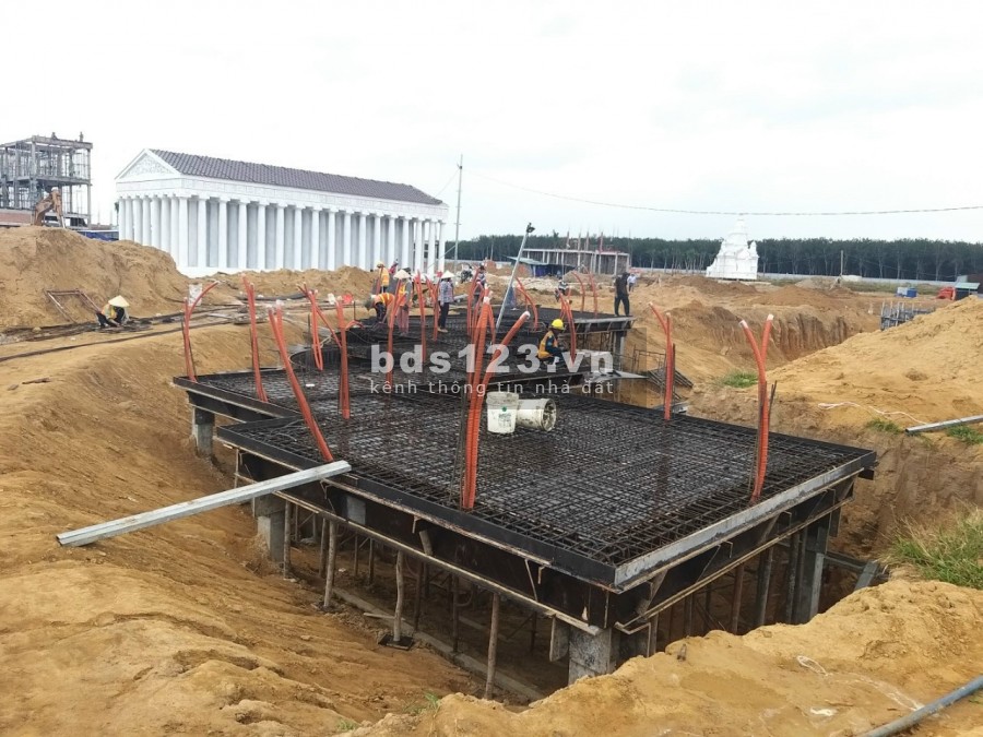 Chính chủ cần bán gấp suất nội bộ vị trí đẹp nằm trên mặt tiền DT 769 giá gốc chủ đầu tư , thanh toán theo tiến độ giá Fo