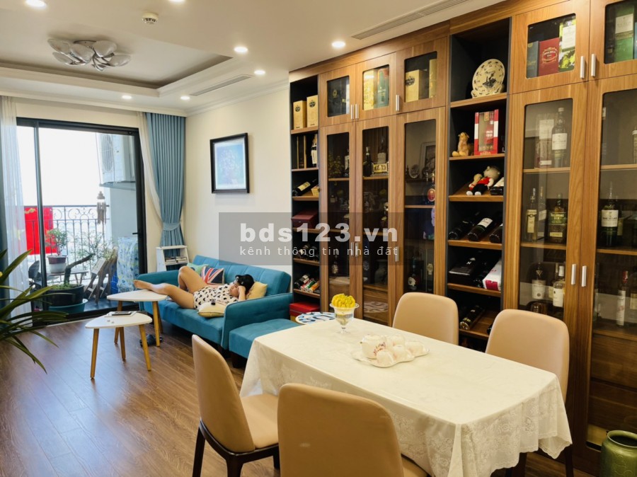 Bán căn hộ 2 phòng ngủ, 2 vệ sinh 82m2 Sunshine Riverside view Sông Hồng, giá 3,2 tỷ