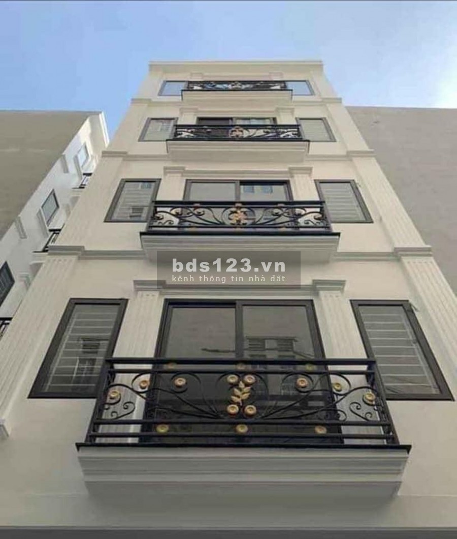 Ở Víp View Hồ Tây 15,6 tỷ, 70m, Ô tô tránh