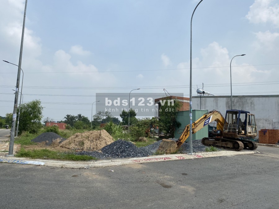 Bán đất Quốc Lộ 1A, vị trí đắc địa nhất, kdc Ht Real Hoàng Phan Thái, shr, xây dựng tự do