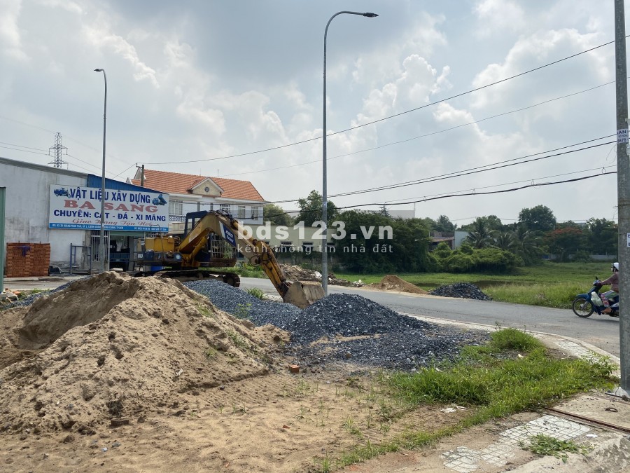 Bán đất Quốc Lộ 1A, vị trí đắc địa nhất, kdc Ht Real Hoàng Phan Thái, shr, xây dựng tự do