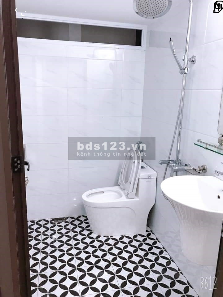 Định cư Pháp cần bán gấp nhà Mỗ Lao, dt 50m2, 5 tầng, nhà mới tinh giá 3 tỷ