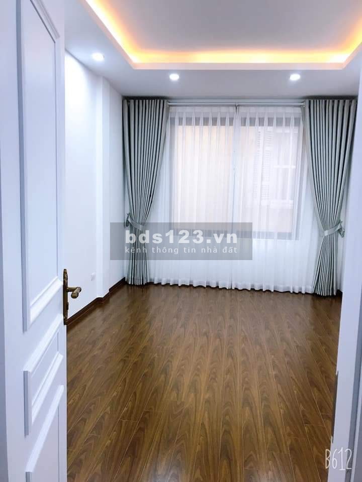 Định cư Pháp cần bán gấp nhà Mỗ Lao, dt 50m2, 5 tầng, nhà mới tinh giá 3 tỷ