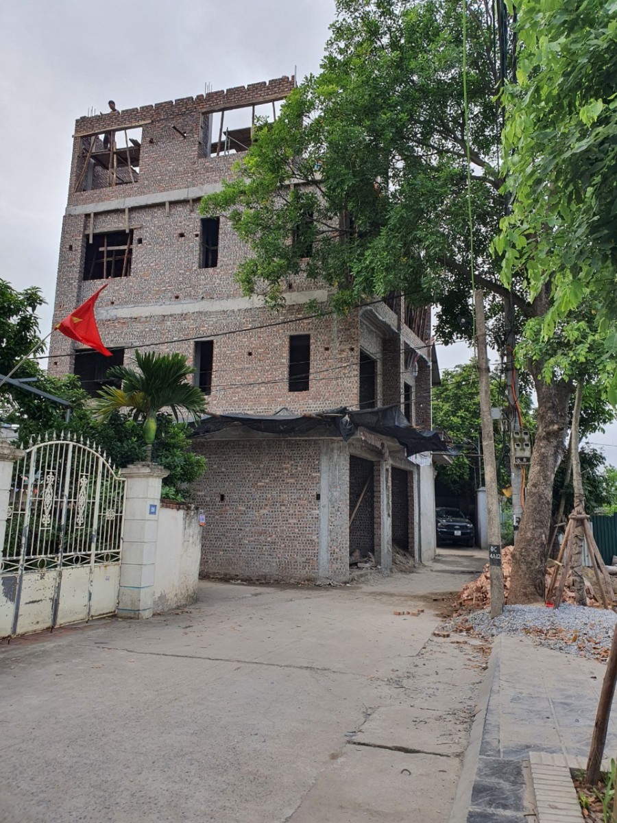 Bán nhà 4 tầng Thị Trấn Đông Anh Hà Nội (tổ 25) ô tô vào tận nhà ngõ thông