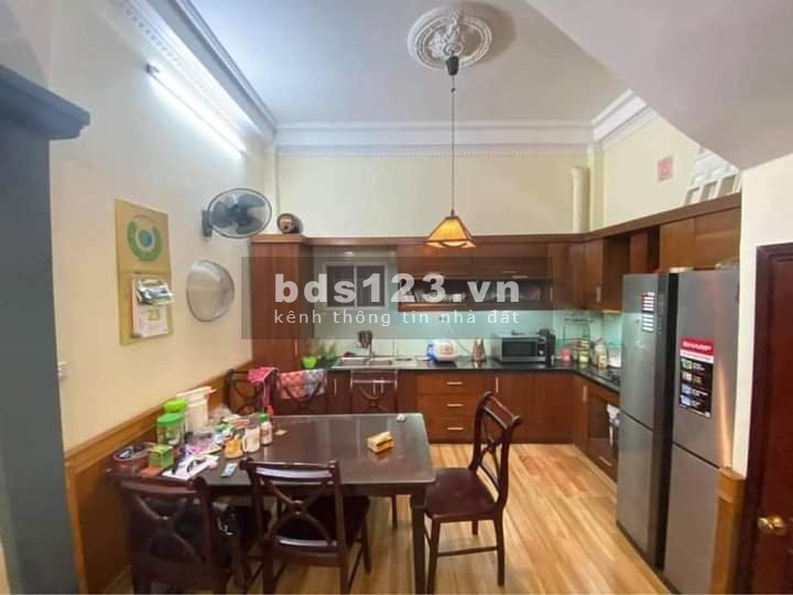 Bán Nhà Quận Cầu Giấy (Quan Hoa) DT 42m x 4 Tầng Mặt NGÕ Kinh Doanh, Gần phố. 5.8 Tỷ!