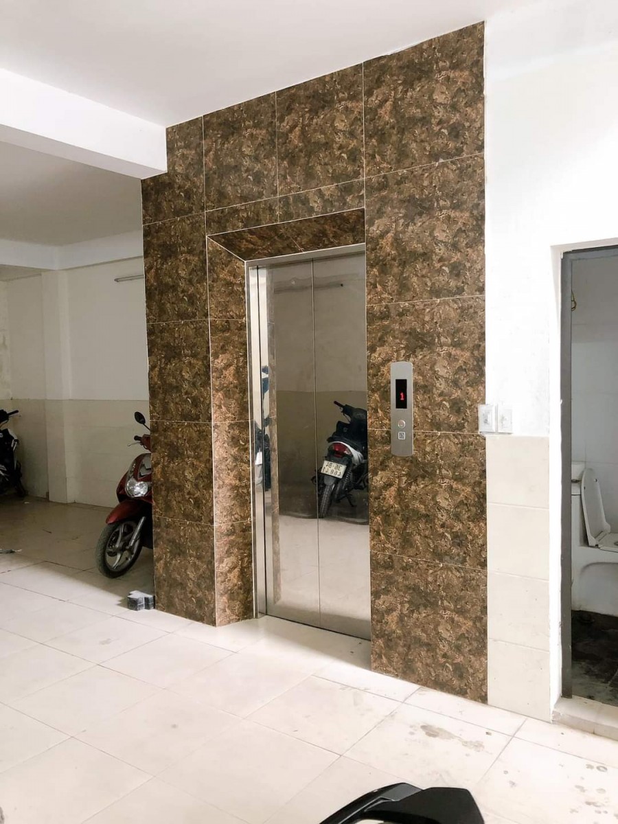 Bán nhà quận Thanh Xuân 84m x7 tầng tháng máy giá 11 tỷ, DT 75 triệu/tháng, 22 phòng