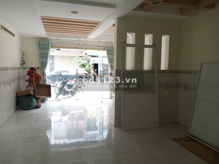 Nhà 5x20(1lầu)mặt tiền ngay ngã 3, tiện KD.Giá11tr