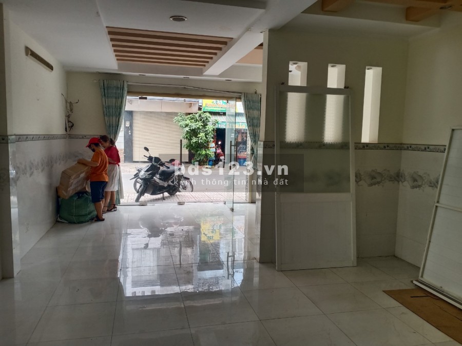 Nhà 5x20(1lầu)mặt tiền ngay ngã 3, tiện KD.Giá11tr