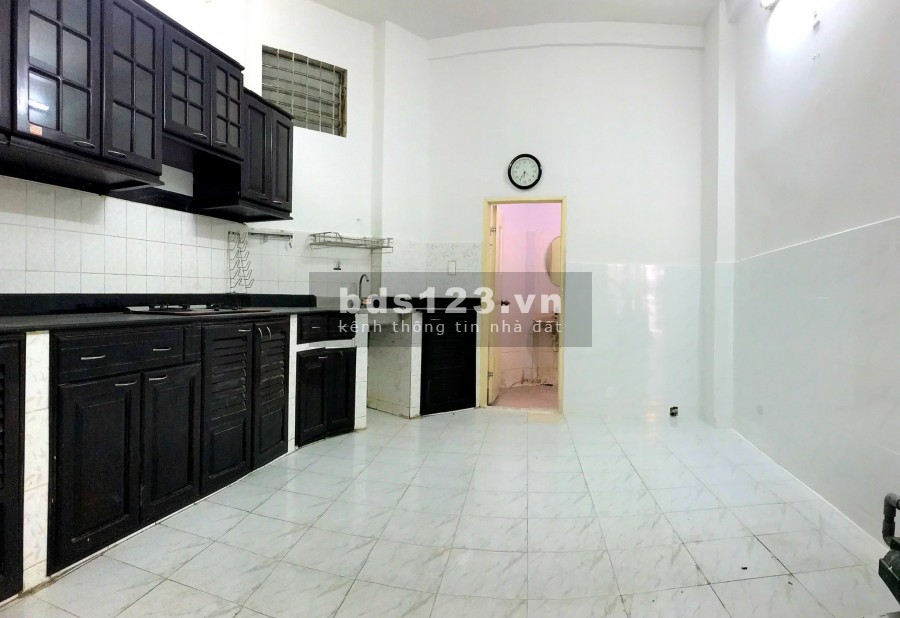 Cho thuê nhà HXT quay đầu Lê Văn Sỹ P12 Quận 3 - Nhà mới sơn sửa máy lạnh đầy đủ khu tập trung văn phòng