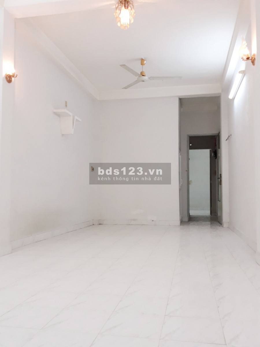 Cho thuê nhà HXT quay đầu Lê Văn Sỹ P12 Quận 3 - Nhà mới sơn sửa máy lạnh đầy đủ khu tập trung văn phòng