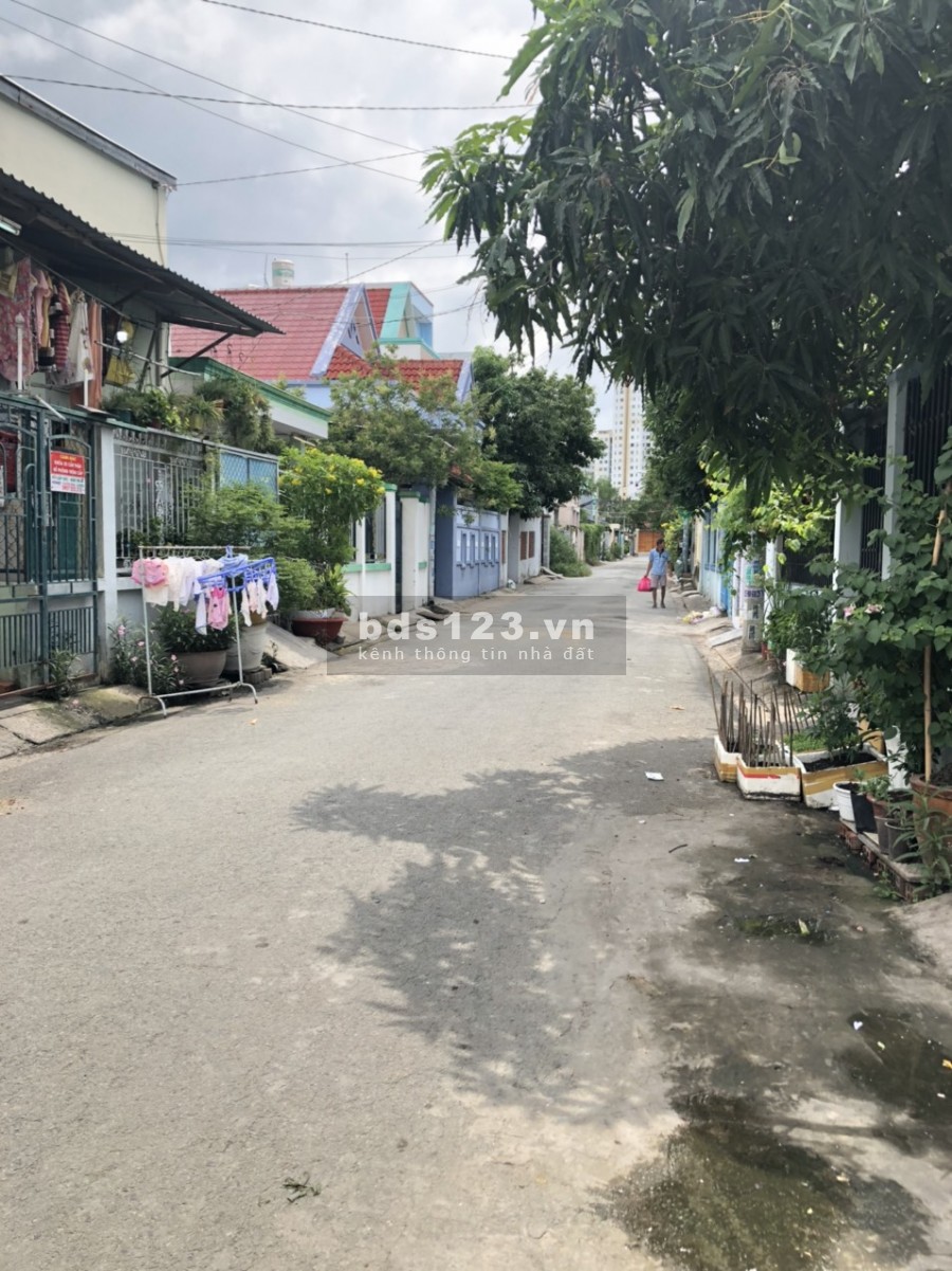 Bán nhà 1 lầu đúc hẻn xe hơi 160 Nguyễn Văn Quỳ, Phú Thuận, Quận 7