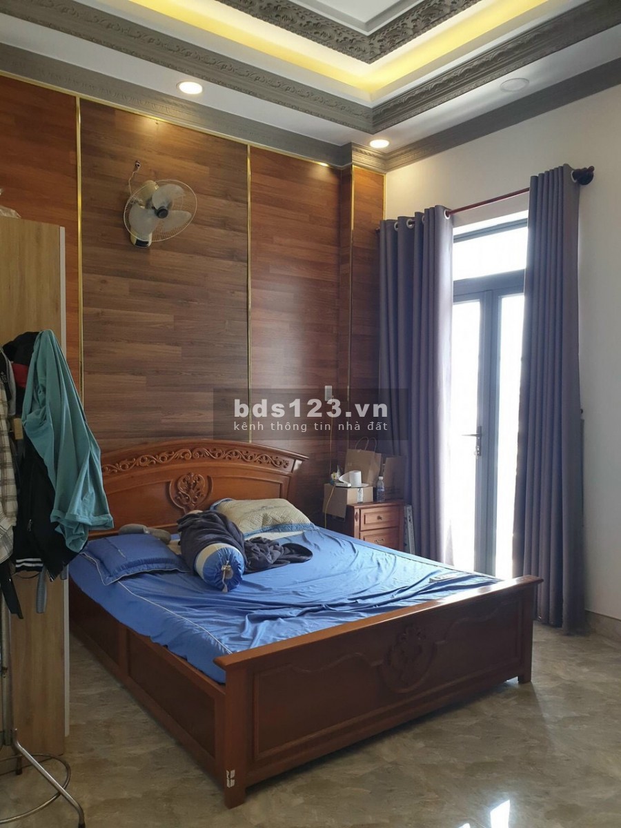 Nhà mặt tiền 4,3x15m, hẻm xe hơi, đường Huỳnh Tấn Phát, Tân Thuận Đông Quận 7 Giá 5.5 tỷ TL