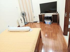 Bán Nhà Đống Đa, Đường Láng 40m 5 Tầng, Ô Tô Đỗ Cổng, 2 Mặt Thoáng. Giá 4.9tỷ.