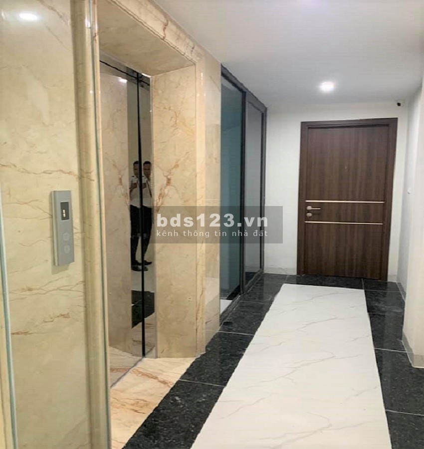 Bán nhà phố Thái Thịnh. Ô tô, Kinh Doanh, 111m2, 9T thang máy, 26 tỷ