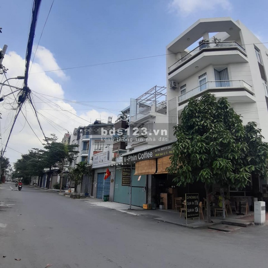 SIÊU PHẨM NHÀ TO,HẺM TO 8M. 4 LẦU MỚI ĐẸP DT84M GIÁ CHỈ 9, TỶ