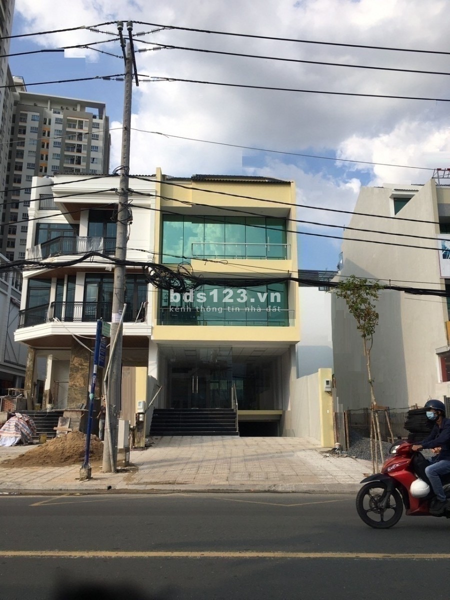 Cho Thuê Nguyên Căn Nhà MT đường Thăng Long Diện tích: 5,2 X 16 2 Lầu