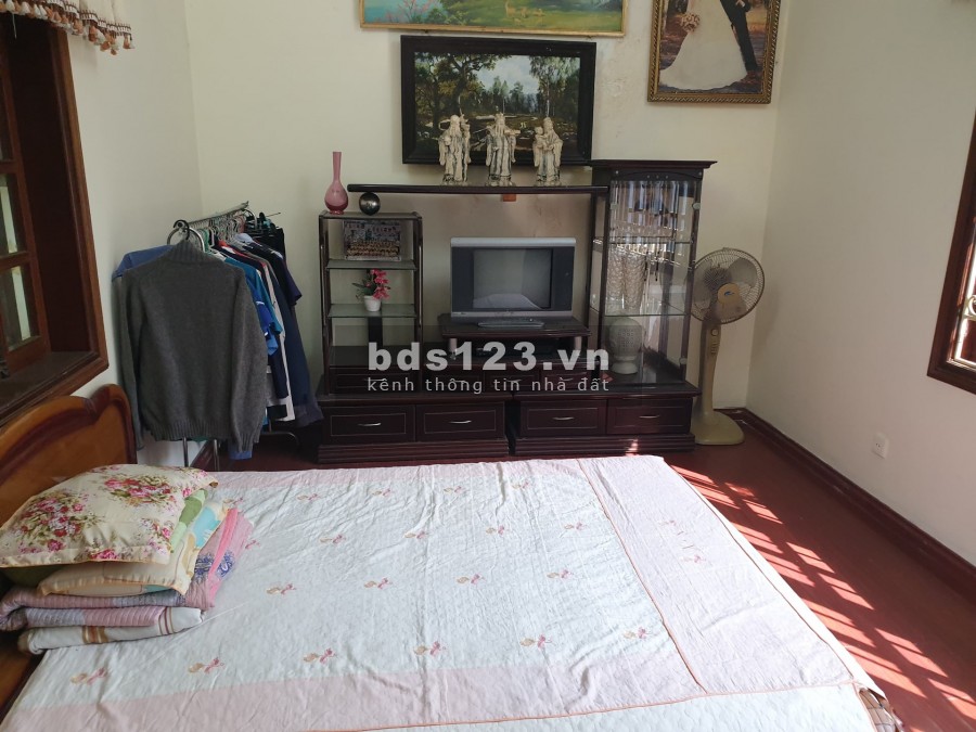 Bán nhà Ngọc Lâm gara ô tô ngõ to như phố, dt 72m2, giá 6.4 tỷ, Quận Long Biên