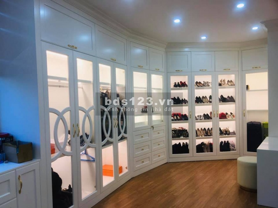 Biệt thự đẹp, siêu phẩm phố Hoàng Hoa Thám, Ba Đình, dtsd 128m2, 4 tầng thoáng, giá 19.5 tỷ