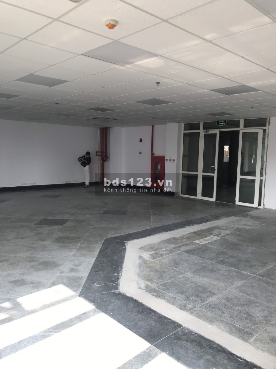 CHO THUÊ TÒA VĂN PHÒNG HIỆN ĐẠI TẠI MẶT PHỐ LÝ NAM ĐẾ, Q.HOÀN KIẾM. LH: 077.23.66666