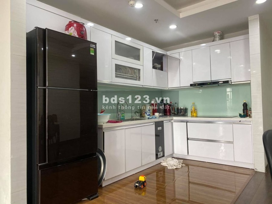Bán căn hộ siêu đẹp FLC Star Tower Hà Đông 100m2, 3PN, 2WC giá 2xxx LH: 0374393926