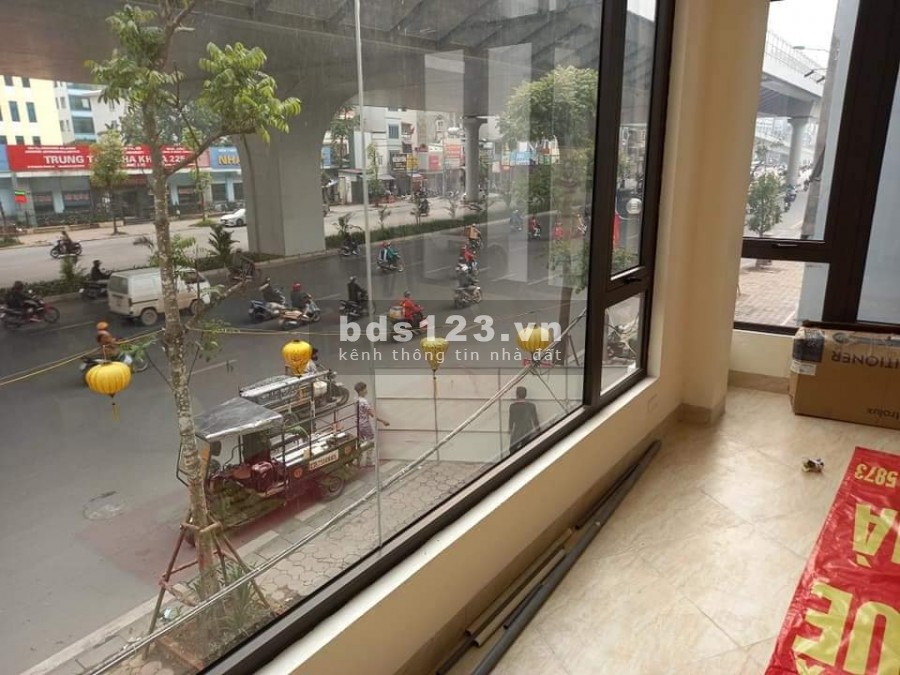 Nhà lô góc 3 mặt thoáng, kinh doanh đỉnh Quận Cầu Giấy giá 9 tỷ